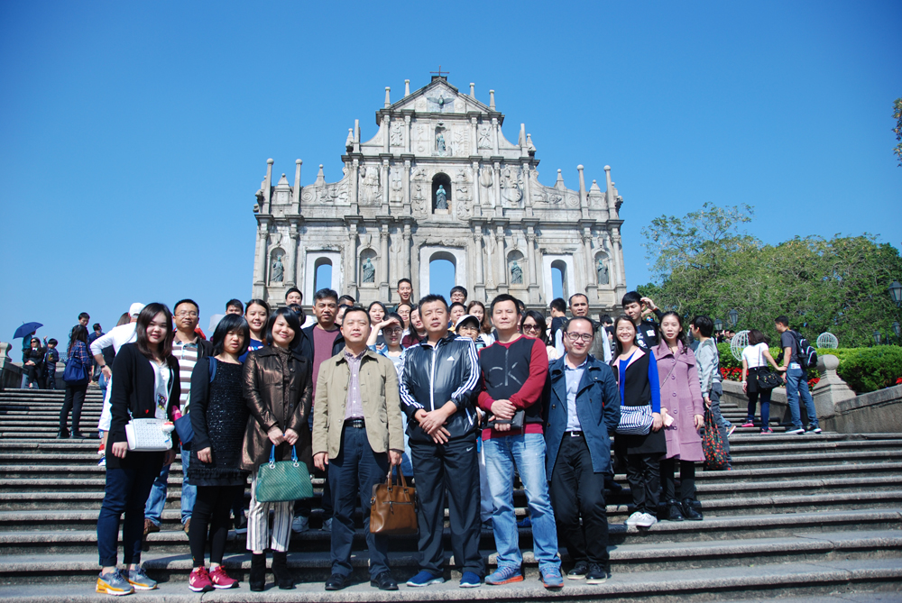 2016年澳门旅游集体照1.jpg